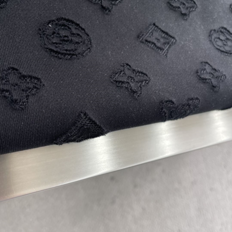 l0vis Vvtt0n t-shirt